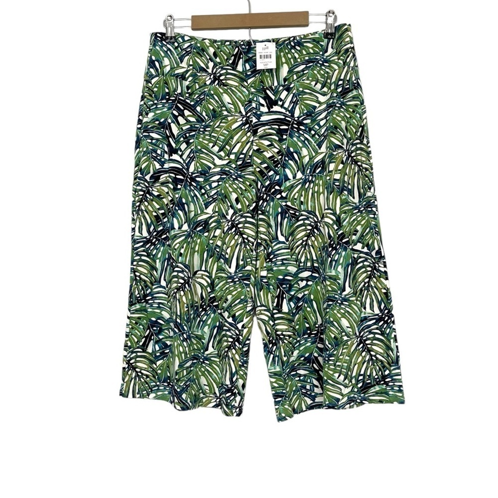 J. Jill Green and White Wide Leg Pants with Leaf Print